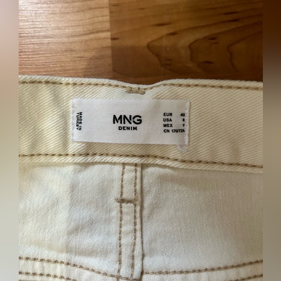 Raw Hem Jeans - 8 - Picture 4 of 4